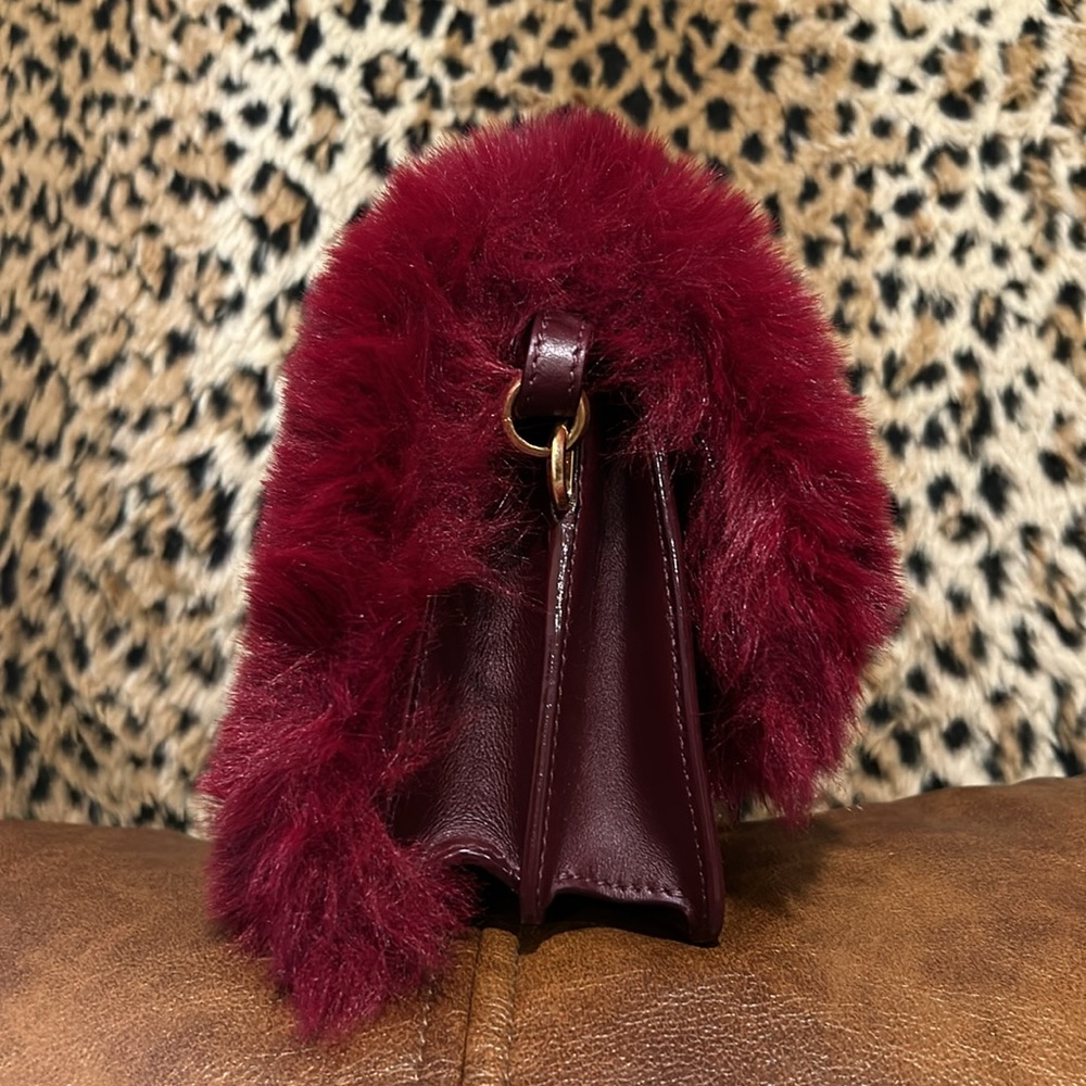 🚫SOLD🚫SOLD🚫 Jimmy Choo Madeline Faux Fur Crossbody Clutch Bag - Picture 2 of 15